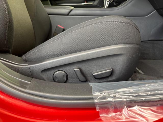 ＭＡＺＤＡ３ファストバック Ｘプロアクティブ　ツーリングセレクション　純正８型ナビ　全周囲カメラ　ステアリングヒーター　シートヒーター　ヘッドアップディスプレイ　レーダクルーズコントロール　ＥＴＣ　ドラレコ　パワシート　禁煙車　衝突被害軽減装置　アイドリングストップ（44枚目）