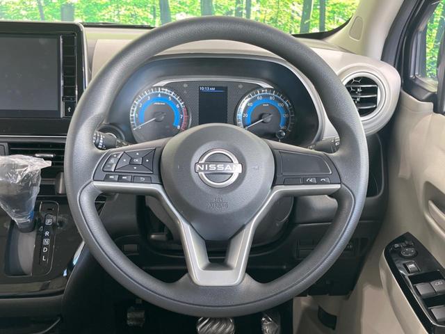 デイズ Ｘ　純正９型ディスプレイオーディオ　衝突軽減装置　全周囲カメラ　禁煙車　Ｂｌｕｅｔｏｏｔｈ接続　オートエアコン　オートライト　プッシュスタート＆スマートキー　純正１４インチＡＷ　アイドリングストップ（11枚目）