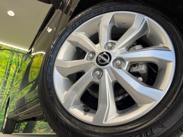 デイズ Ｘ　純正９型ディスプレイオーディオ　衝突軽減装置　全周囲カメラ　禁煙車　Ｂｌｕｅｔｏｏｔｈ接続　オートエアコン　オートライト　プッシュスタート＆スマートキー　純正１４インチＡＷ　アイドリングストップ（13枚目）