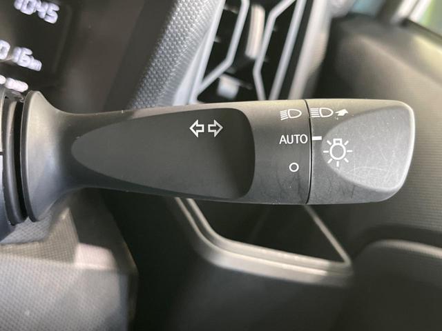 タフト Ｘ　衝突軽減装置　スカイフィールトップ　禁煙車　ＬＥＤヘッドライト　電動パーキングブレーキ　オーディオ　オートエアコン　プッシュスタート＆スマートキー　オートライト　ＵＳＢ入力端子　アイドリングストップ（24枚目）