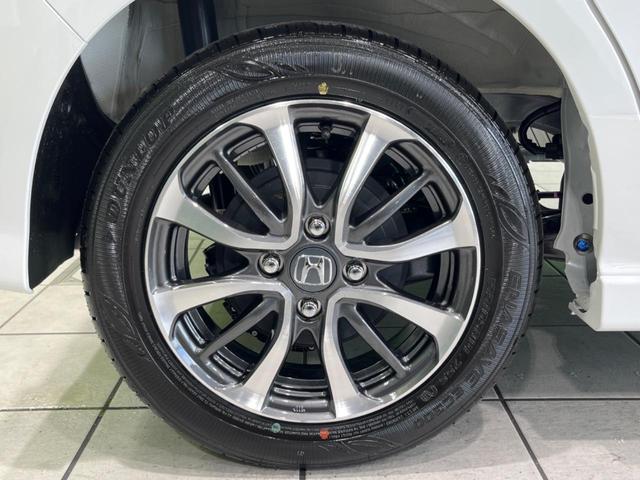 【純正１４インチアルミホイール】外観にマッチした純正アルミホイールを装着しております。各種社外アルミホイールや、スタッドレスタイヤも取扱いしております。是非ご相談ください♪