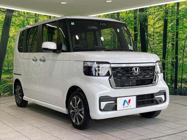 高透明度のガラス皮膜で撥水はもちろん、上質なツヤ・光沢を実現。紫外線や酸性雨から大切な愛車を保護し、色あせ・劣化を防止。「弾スプラッシュコート」、「弾プリミッサコート」からお選びいただけます。