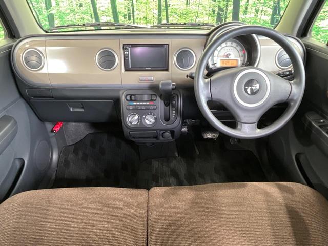 アルトラパン Ｇ　ＳＤナビ　スマートキー＆プッシュスタート　シートリフター　ドアバイザー　禁煙車　運転席＆助手席エアバッグ　盗難防止システム　衝突安全ボディ　パワーステアリング　パワーウィンドウ　プライバシーガラス（2枚目）
