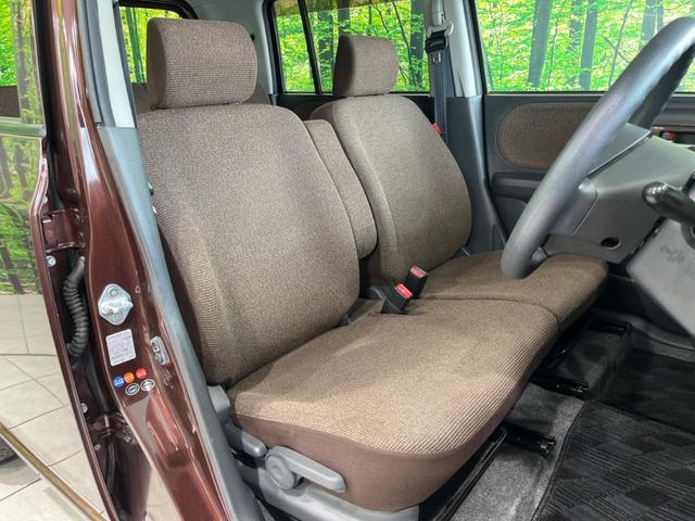 アルトラパン Ｇ　ＳＤナビ　スマートキー＆プッシュスタート　シートリフター　ドアバイザー　禁煙車　運転席＆助手席エアバッグ　盗難防止システム　衝突安全ボディ　パワーステアリング　パワーウィンドウ　プライバシーガラス（8枚目）