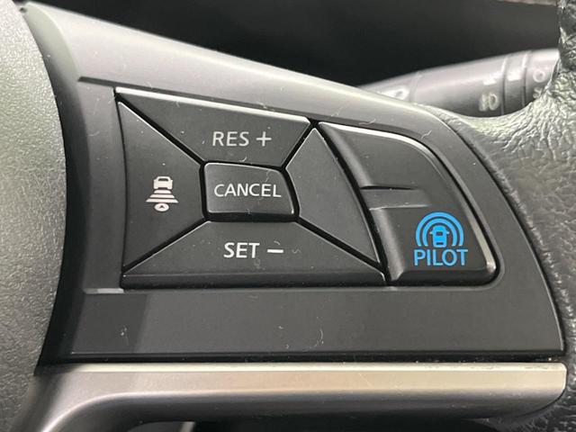 セレナ ハイウェイスター フリップダウンモニター ハンズフリー機能付き両側電動スライドドア 純正9型ナビ 全周囲カメラ プロパイロット 衝突被害軽減システム クリアランスソナー ETC Bluetooth 純正16インチAW(7枚目)