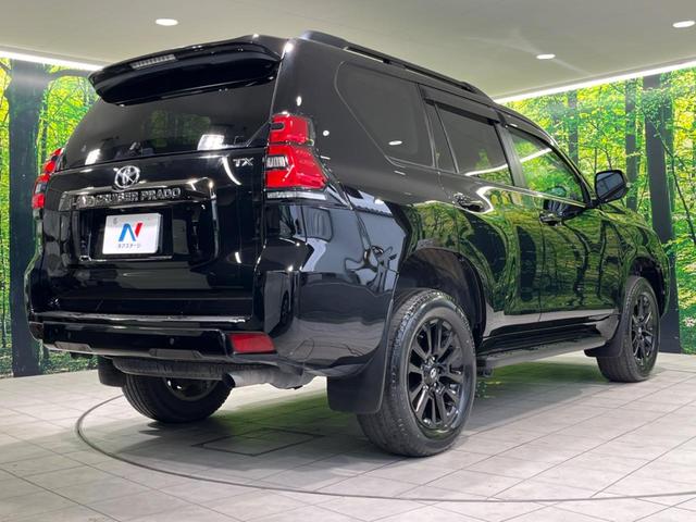 ランドクルーザープラド TX Lパッケージ・ブラックエディション 4WD ルーフレール メーカーOP9型ナビ 全周囲カメラ フルセグTV Bluetooth再生 ドラレコ シートエアコン レーダークルーズ 黒革シート LEDヘッド 衝突被害軽減システム ETC(17枚目)