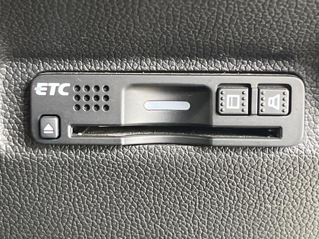フリードハイブリッド ハイブリッド・ＥＸ　純正ナビ　両側電動スライドドア　アダプティブクルーズ　Ｂｌｕｅｔｏｏｔｈ　シートヒーター　ＥＴＣ　ドラレコ　ＬＥＤヘッドライト　オートマチックハイビーム　衝突被害軽減システム　禁煙車　踏み間違い防止（24枚目）