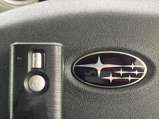 ステラ カスタムRリミテッド 純正ナビ 禁煙車 ETC スマートキー 純正14インチAW HIDヘッドライト オートエアコン シートリフター 電動格納ミラー 地デジ CD再生 盗難防止装置 プライバシーガラス 衝突安全ボディー(5枚目)