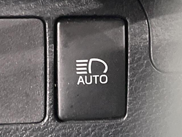 プロボックス ＤＸコンフォート　ＳＤナビ　オートマチックハイビーム　衝突被害軽減システム　Ｂｌｕｅｔｏｏｔｈ接続　ＥＴＣ　ドラレコ　ＣＤ／ＤＶＤ再生　フルセグ　車線逸脱警報　禁煙車　オートライト　パワーステアリング　横滑り防止装置（5枚目）