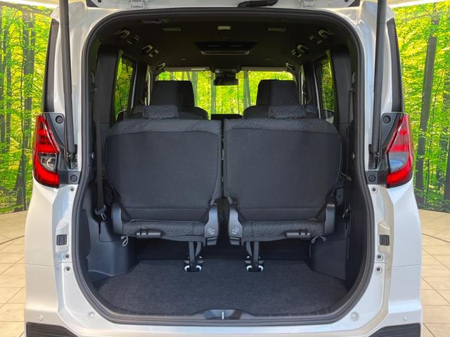 ノア ハイブリッドS-Z モデリスタエアロ フリップダウンモニター 純正10型ナビ バックカメラ 両側電動スライドドア レーダクルーズコントロール シートヒーター ETC 純正17インチAW 禁煙車 衝突被害軽減装置(11枚目)