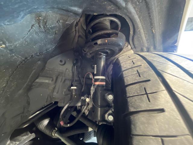 ノア ハイブリッドS-Z モデリスタエアロ フリップダウンモニター 純正10型ナビ バックカメラ 両側電動スライドドア レーダクルーズコントロール シートヒーター ETC 純正17インチAW 禁煙車 衝突被害軽減装置(20枚目)