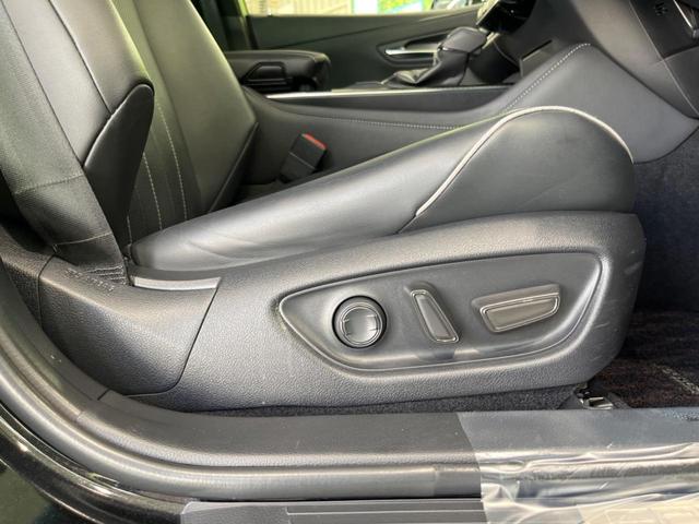 クラウンハイブリッド RSアドバンス 純正12.3インチディスプレイオーディオ 全周囲カメラ 衝突被害軽減システム レーダークルーズ 100V電源 レザーシート 禁煙車 クリアランスソナー デジタルインナーミラー LEDヘッド/フォグ(37枚目)