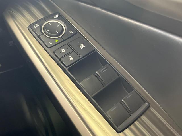 ＩＳ ＩＳ３００ｈ　純正１０．３型ナビ　衝突被害軽減システム　レーダークルーズ　禁煙車　Ｂｌｕｅｔｏｏｔｈ　ＥＴＣ　バックカメラ　ドラレコ　シートヒーター　クリアランスソナ　ＬＥＤヘッドライト　デュアルオートエアコン（40枚目）