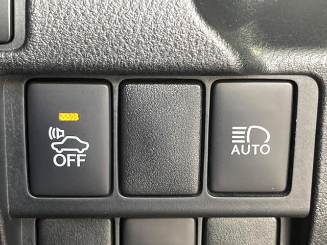 ＩＳ ＩＳ３００ｈ　純正１０．３型ナビ　衝突被害軽減システム　レーダークルーズ　禁煙車　Ｂｌｕｅｔｏｏｔｈ　ＥＴＣ　バックカメラ　ドラレコ　シートヒーター　クリアランスソナ　ＬＥＤヘッドライト　デュアルオートエアコン（42枚目）