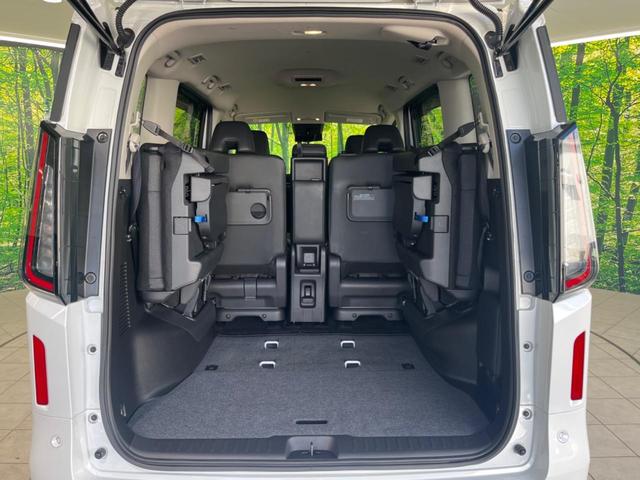 セレナ ハイウェイスターV 純正12型ナビ 全周囲カメラ プロパイロット 両側電動スライドドア 衝突軽減装置 禁煙車 クリアランスソナー スマートキー LEDヘッド ETC オートハイビーム BSM デジタルインナーミラー(11枚目)