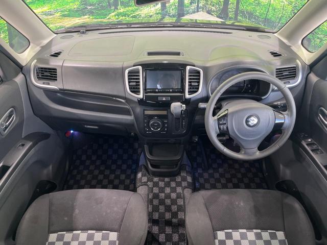 ソリオ ブラック&ホワイト 両側電動スライドドア SDナビ バックカメラ 禁煙車 スマートキー ETC オートライト オートエアコン 純正15インチAW Bluetooth再生 フルセグ CD/DVD再生 ステアリングスイッチ(2枚目)