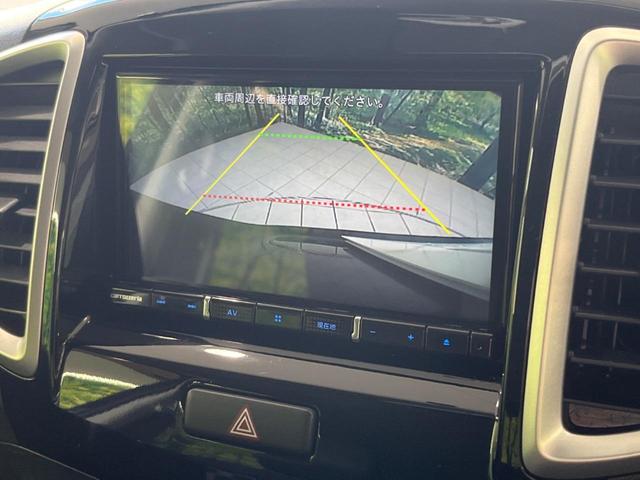 ソリオ ブラック&ホワイト 両側電動スライドドア SDナビ バックカメラ 禁煙車 スマートキー ETC オートライト オートエアコン 純正15インチAW Bluetooth再生 フルセグ CD/DVD再生 ステアリングスイッチ(4枚目)