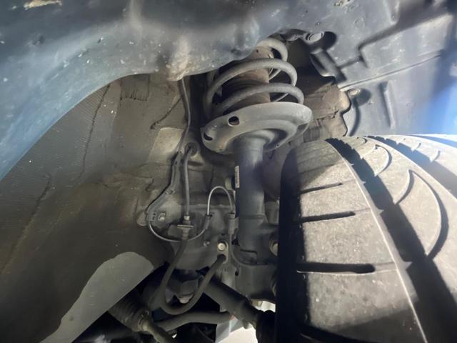 プリウス Ａツーリングセレクション　純正９インチナビ　レーダークルーズ　ＥＴＣ２．０　ドラレコ　パークアシスト　トヨタセーフティセンス　シートヒーター　オートマチックハイビーム　車線逸脱警報　クリアランスソナー　禁煙車　ＬＥＤヘッド（20枚目）