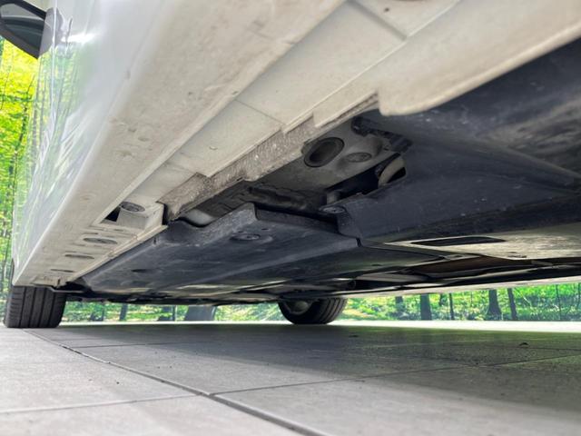 プリウス Ａツーリングセレクション　純正９インチナビ　レーダークルーズ　ＥＴＣ２．０　ドラレコ　パークアシスト　トヨタセーフティセンス　シートヒーター　オートマチックハイビーム　車線逸脱警報　クリアランスソナー　禁煙車　ＬＥＤヘッド（21枚目）