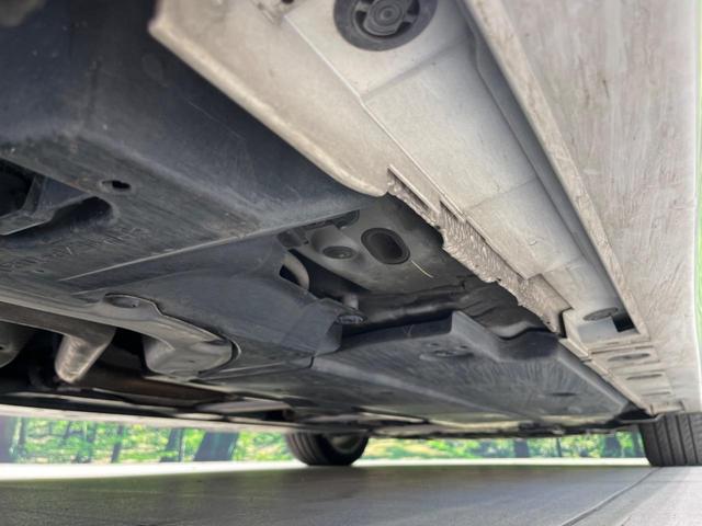 プリウス Ａツーリングセレクション　純正９インチナビ　レーダークルーズ　ＥＴＣ２．０　ドラレコ　パークアシスト　トヨタセーフティセンス　シートヒーター　オートマチックハイビーム　車線逸脱警報　クリアランスソナー　禁煙車　ＬＥＤヘッド（22枚目）