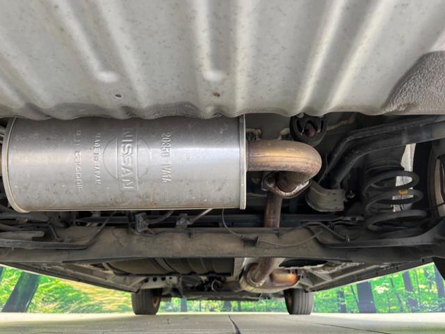 セレナ ハイウェイスター　Ｓ－ハイブリッド　後席モニター　エアロ　純正ナビ　バックカメラ　両側電動スライドドア　ＥＴＣ　スマートキー＆プッシュスタート　オートライト　ＬＥＤヘッドライト　禁煙車　衝突被害軽減装置　純正１６インチＡＷ（19枚目）