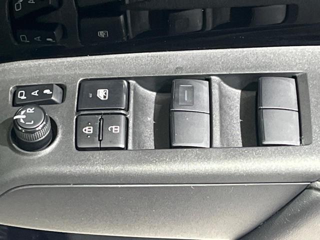 アクア Z 純正10.5型ディスプレイオーディオ 全周囲カメラ 衝突被害軽減システム レーダークルーズ 禁煙車 AC100V電源 Bluetooth ドラレコ クリアランスソナー ETC LEDヘッド/フォグ(35枚目)