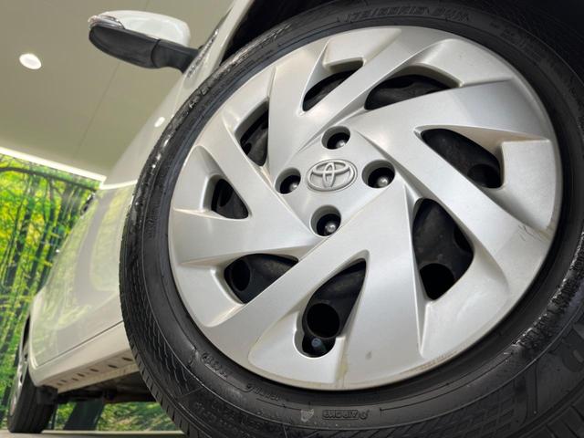 アクア Sスタイルブラック 純正ナビ Bluetooth フルセグ ETC 禁煙車 衝突被害軽減装置 オートマチックハイビーム オートライト スマートキー&プッシュスタート オートエアコン CD/DVD再生 プライバシーガラス(13枚目)