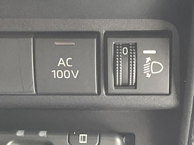 アクア X SDナビ バックカメラ レーダクルーズコントロール ETC スマートキー&プッシュスタート オートエアコン オートマチックハイビーム オートライト LEDヘッドライト 禁煙車 衝突被害軽減装置(6枚目)