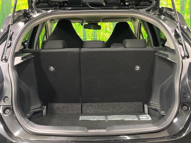 アクア X SDナビ バックカメラ レーダクルーズコントロール ETC スマートキー&プッシュスタート オートエアコン オートマチックハイビーム オートライト LEDヘッドライト 禁煙車 衝突被害軽減装置(32枚目)