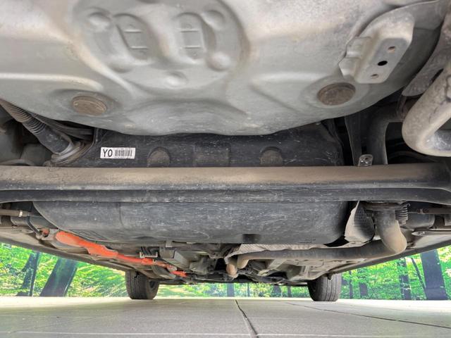 アクア G 純正ナビ バックカメラ ETC スマートキー&プッシュスタート オートエアコン オートライト 禁煙車 電動格納ミラー ドアバイザー 横滑り防止システム 運転席&助手席エアバッグ 衝突安全ボディ(19枚目)