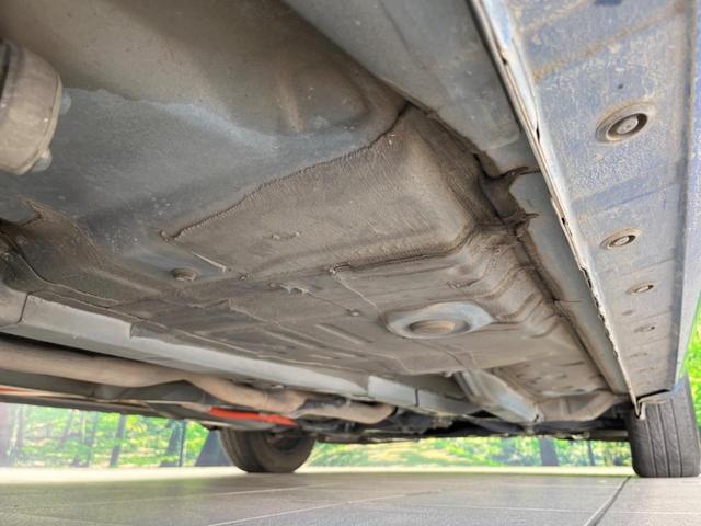 アクア G 純正ナビ バックカメラ ETC スマートキー&プッシュスタート オートエアコン オートライト 禁煙車 電動格納ミラー ドアバイザー 横滑り防止システム 運転席&助手席エアバッグ 衝突安全ボディ(22枚目)