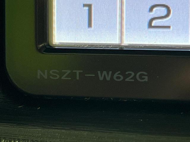 アクア G 純正ナビ バックカメラ ETC スマートキー&プッシュスタート オートエアコン オートライト 禁煙車 電動格納ミラー ドアバイザー 横滑り防止システム 運転席&助手席エアバッグ 衝突安全ボディ(25枚目)