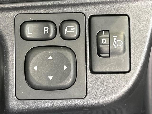 アクア G 純正ナビ バックカメラ ETC スマートキー&プッシュスタート オートエアコン オートライト 禁煙車 電動格納ミラー ドアバイザー 横滑り防止システム 運転席&助手席エアバッグ 衝突安全ボディ(30枚目)