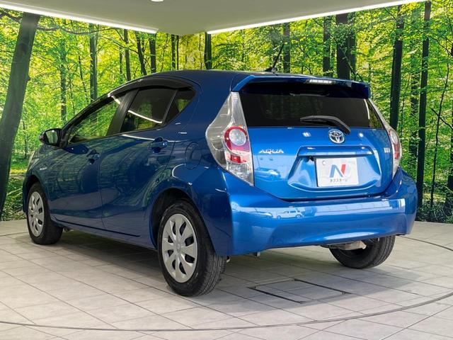 アクア G 純正ナビ バックカメラ ETC スマートキー&プッシュスタート オートエアコン オートライト 禁煙車 電動格納ミラー ドアバイザー 横滑り防止システム 運転席&助手席エアバッグ 衝突安全ボディ(47枚目)