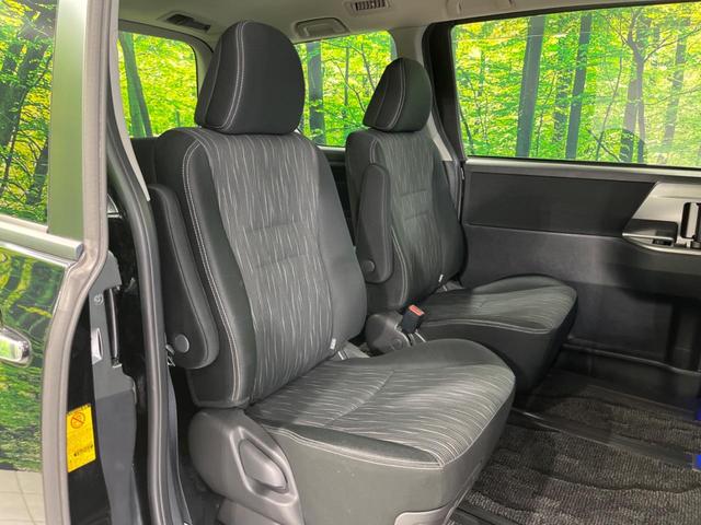 ヴォクシー ZS 煌II 両側電動ドア 純正ナビ バックカメラ スマートキー&プッシュスタート ETC オートエアコン オートライト HIDヘッドライト 純正16インチAW 禁煙車 ドアバイザー 電動格納ミラー(9枚目)