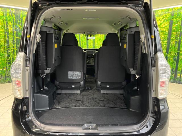 ヴォクシー ZS 煌II 両側電動ドア 純正ナビ バックカメラ スマートキー&プッシュスタート ETC オートエアコン オートライト HIDヘッドライト 純正16インチAW 禁煙車 ドアバイザー 電動格納ミラー(40枚目)