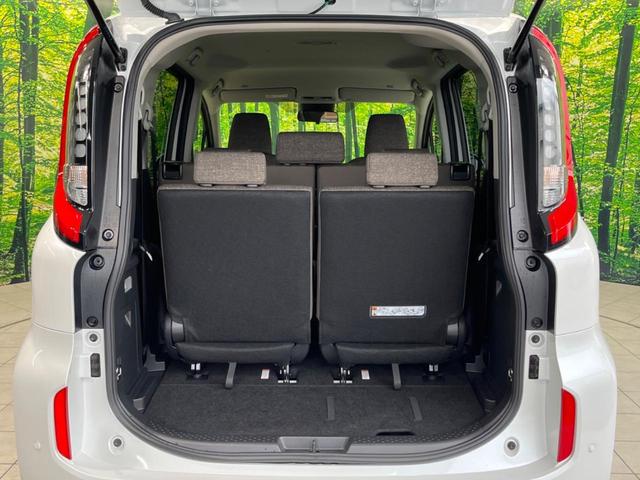 シエンタ ハイブリッドZ 両側電動スライドドア 純正10型ナビ 全周囲カメラ ブラインドスポットモニター レーダクルーズコントロール ETC スマートキー&プッシュスタート オートマチックハイビーム 禁煙車 衝突被害軽減装置(11枚目)