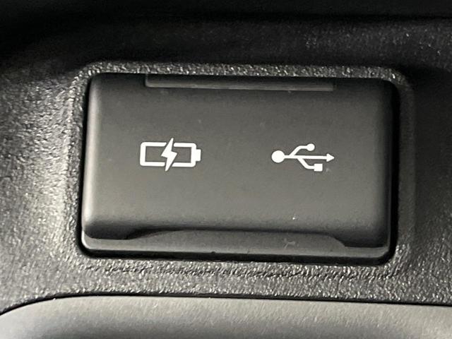 シエンタ ハイブリッドZ 両側電動スライドドア 純正10.5型ナビ 全周囲カメラ シートヒーター ブラインドスポットモニター レーダクルーズコントロール オートマチックハイビーム 純正15インチAW 禁煙車 衝突被害軽減装置(41枚目)