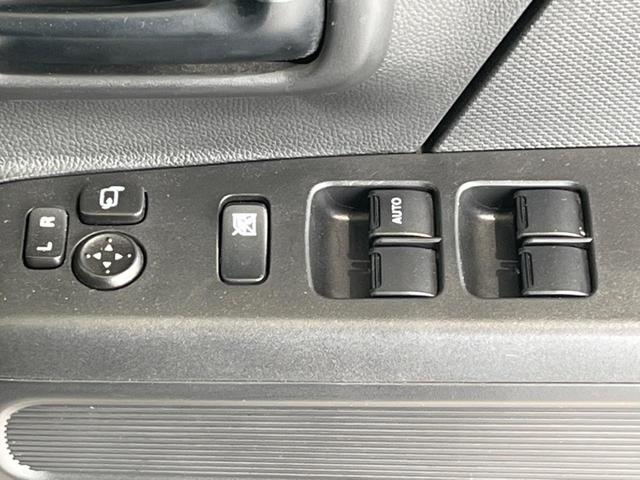 ワゴンR ハイブリッドFX 純正ナビ ETC スマートキー&プッシュスタート アイドリングストップ オートマチックハイビーム オートライト オートエアコン 衝突被害軽減装置 車線逸脱警報 ドアバイザー 電動格納ミラー(32枚目)