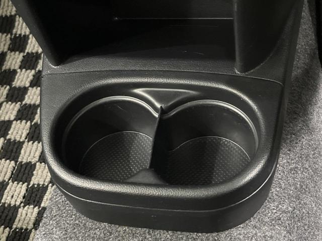 ミラココア ココアプラスＸ　オーディオ　オートエアコン　アイドリングストップ　スマートキー　ルーフレール　シートリフター　禁煙車　ドアバイザー　電動格納ミラー　運転席＆助手席エアバッグ　盗難防止システム　衝突安全ボディ（36枚目）