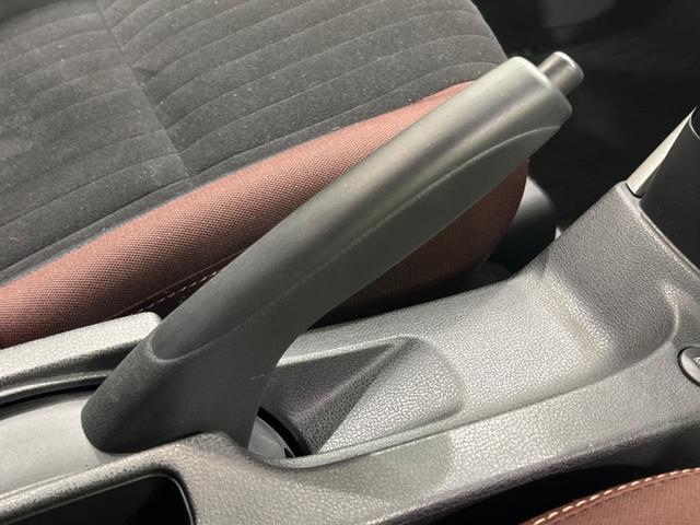 ノート ｅ－パワー　Ｘ　モード・プレミア　純正ナビ　全周囲カメラ　レーダクルーズコントロール　ＥＴＣ　スマートキー＆プッシュスタート　オートエアコン　オートマチックハイビーム　オートライト　ＬＥＤヘッドライト　禁煙車　衝突被害軽減装置（32枚目）