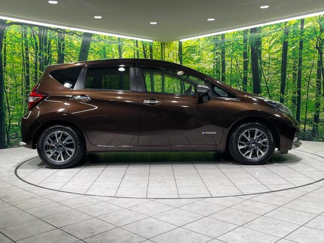 ノート ｅ－パワー　Ｘ　モード・プレミア　純正ナビ　全周囲カメラ　レーダクルーズコントロール　ＥＴＣ　スマートキー＆プッシュスタート　オートエアコン　オートマチックハイビーム　オートライト　ＬＥＤヘッドライト　禁煙車　衝突被害軽減装置（49枚目）