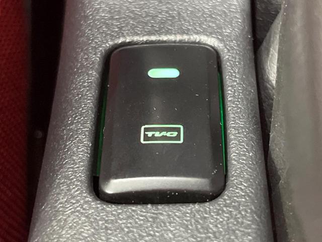 コペン ローブ 純正ナビ バックカメラ シートヒーター LEDヘッド&フォグ オートエアコン Bluetooth接続 アイドリングストップ ETC ドライブレコーダー 純正16インチAW 横滑り防止装置(47枚目)