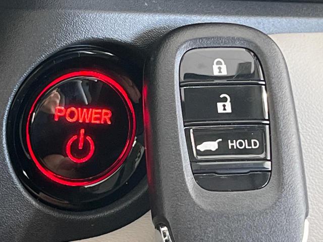 ヴェゼル e:HEV Z 純正9型ナビ 衝突軽減装置 アダプティブクルーズコントロール 電動リヤゲート 禁煙車 バックカメラ BSM LEDヘッド&フォグ ETC パドルシフト 電動パーキングブレーキ 純正18インチAW(40枚目)