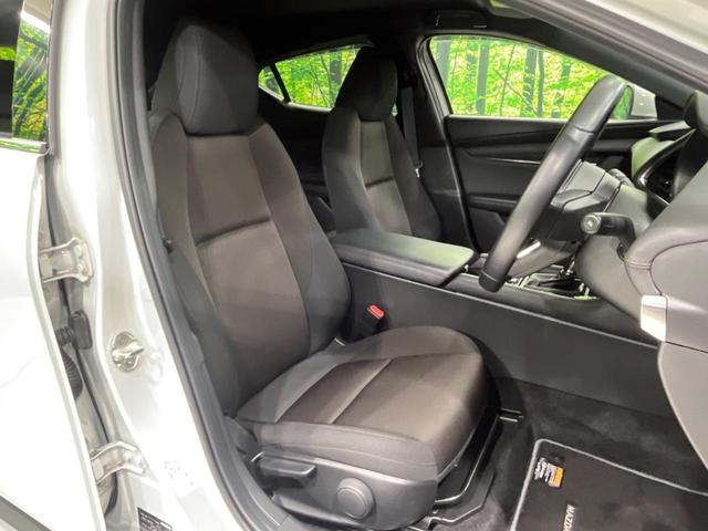 MAZDA3ファストバック 15Sツーリング 純正10.25ナビ 全周囲カメラ 衝突被害軽減システム レーダークルーズ 禁煙車 コーナーセンサー ドラレコ ETC スマートキー LEDヘッドライト オートハイビーム 車線逸脱警報 純正18AW(8枚目)