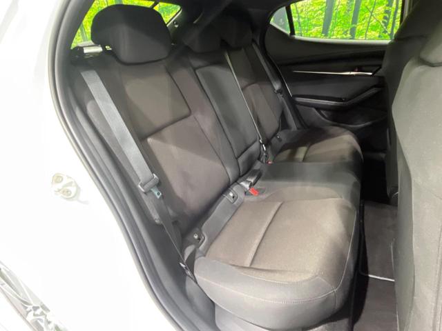 MAZDA3ファストバック 15Sツーリング 純正10.25ナビ 全周囲カメラ 衝突被害軽減システム レーダークルーズ 禁煙車 コーナーセンサー ドラレコ ETC スマートキー LEDヘッドライト オートハイビーム 車線逸脱警報 純正18AW(9枚目)