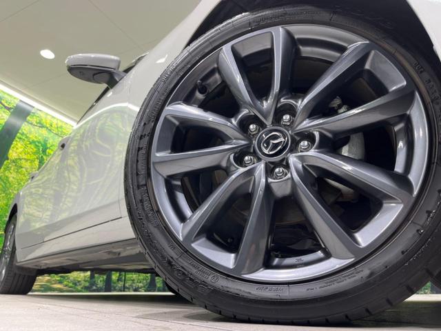 MAZDA3ファストバック 15Sツーリング 純正10.25ナビ 全周囲カメラ 衝突被害軽減システム レーダークルーズ 禁煙車 コーナーセンサー ドラレコ ETC スマートキー LEDヘッドライト オートハイビーム 車線逸脱警報 純正18AW(13枚目)