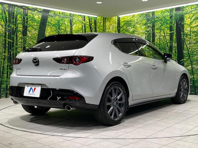 MAZDA3ファストバック 15Sツーリング 純正10.25ナビ 全周囲カメラ 衝突被害軽減システム レーダークルーズ 禁煙車 コーナーセンサー ドラレコ ETC スマートキー LEDヘッドライト オートハイビーム 車線逸脱警報 純正18AW(17枚目)