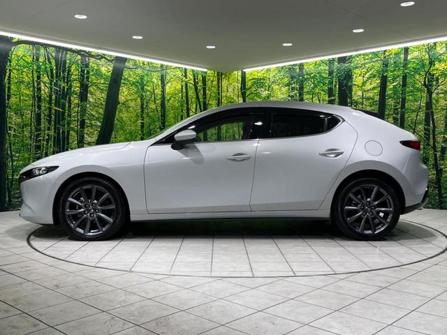 MAZDA3ファストバック 15Sツーリング 純正10.25ナビ 全周囲カメラ 衝突被害軽減システム レーダークルーズ 禁煙車 コーナーセンサー ドラレコ ETC スマートキー LEDヘッドライト オートハイビーム 車線逸脱警報 純正18AW(23枚目)