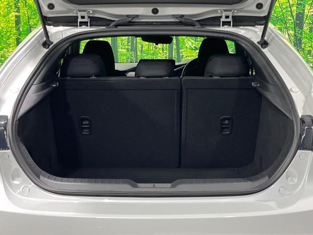 MAZDA3ファストバック 15Sツーリング 純正10.25ナビ 全周囲カメラ 衝突被害軽減システム レーダークルーズ 禁煙車 コーナーセンサー ドラレコ ETC スマートキー LEDヘッドライト オートハイビーム 車線逸脱警報 純正18AW(31枚目)